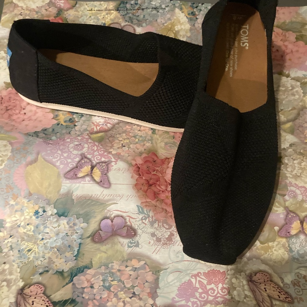 Tom’s Slip On’s